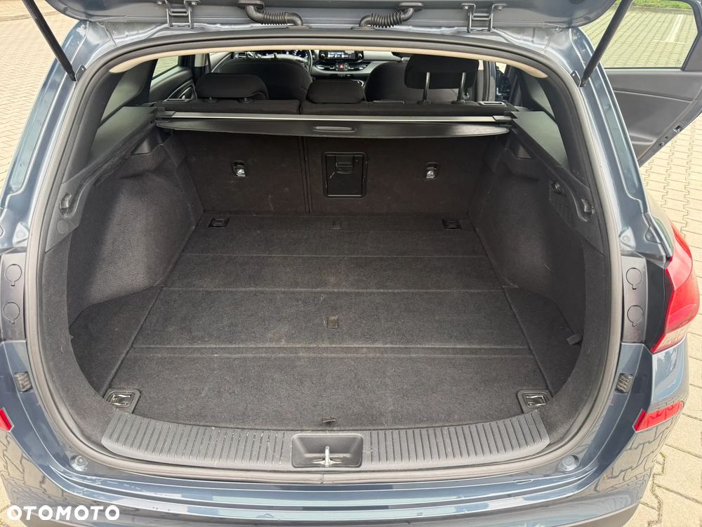 Hyundai i30 1.5 T-GDI 48V Comfort DCT - 33