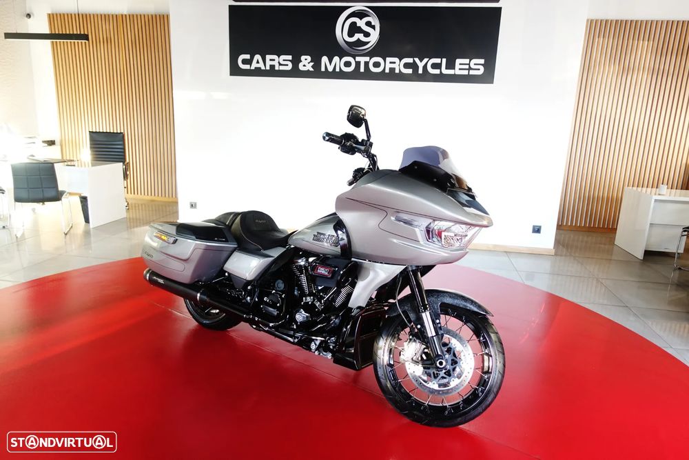 Harley-Davidson Road Glide CVO - 29