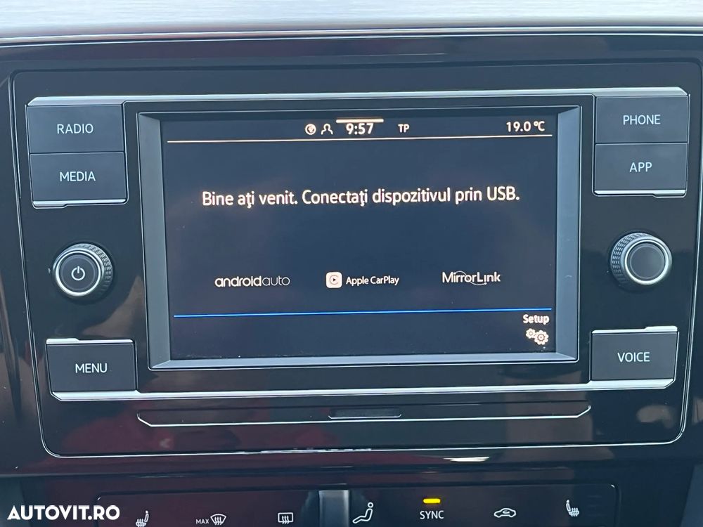 Volkswagen Passat 2.0 TDI DSG Highline - 23