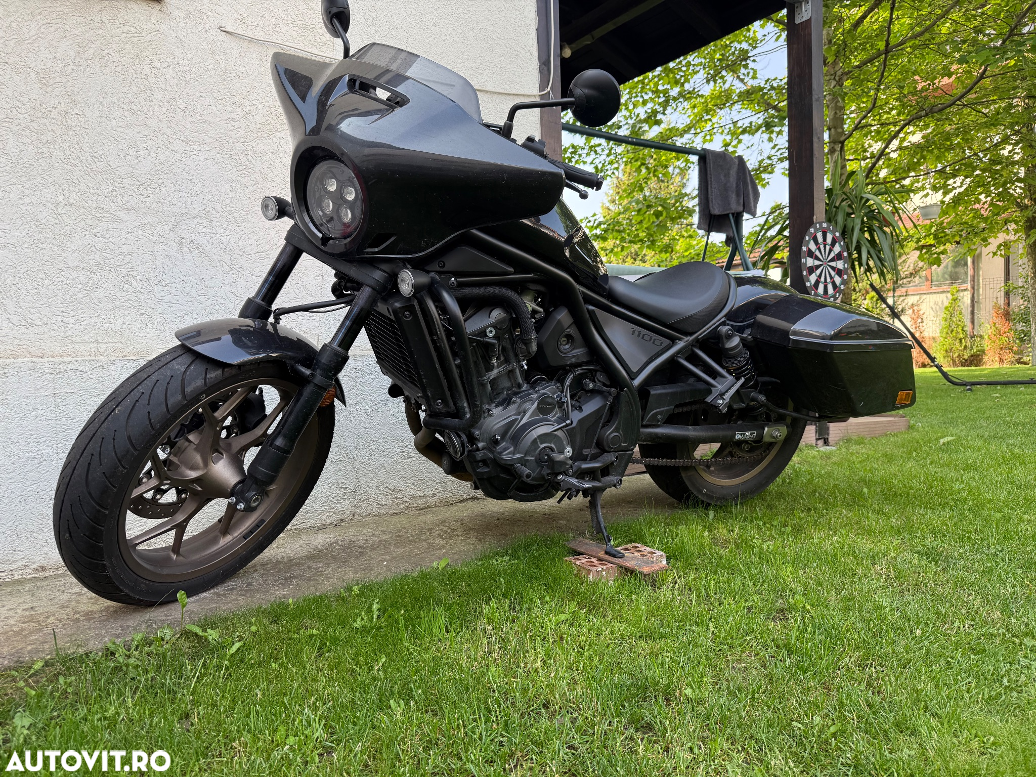 Honda Rebel 1100 - 2