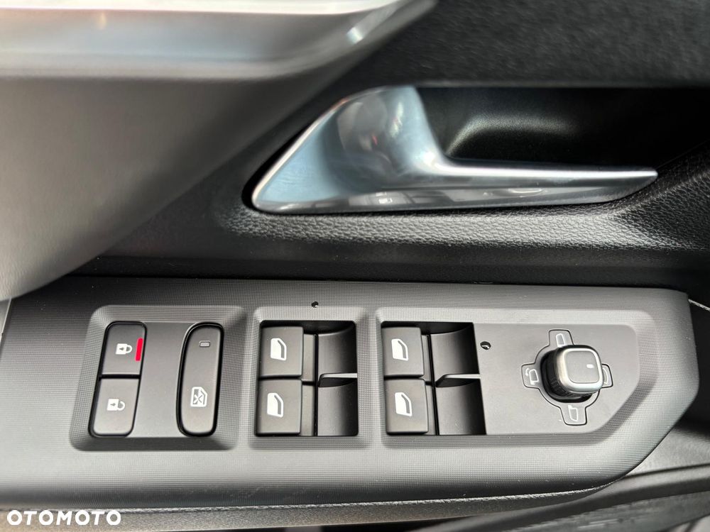 Jeep Compass 1.2 T3 mHEV First Edition FWD DCT - 19