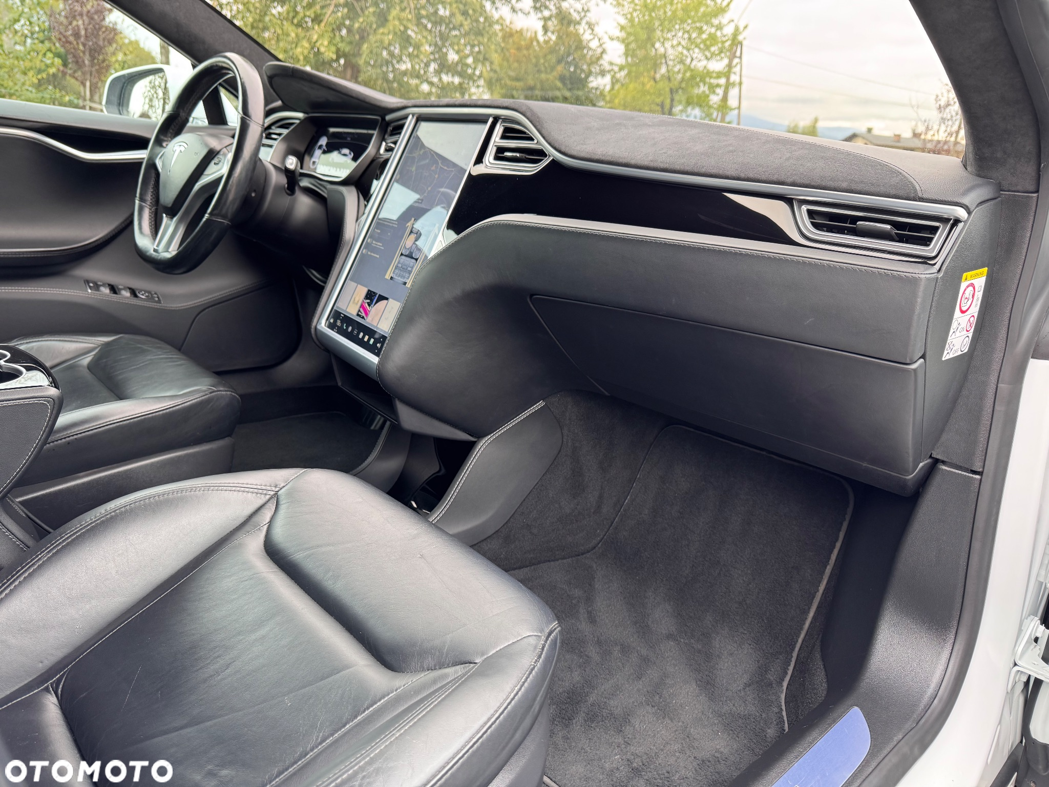 Tesla Model S Standard - 26