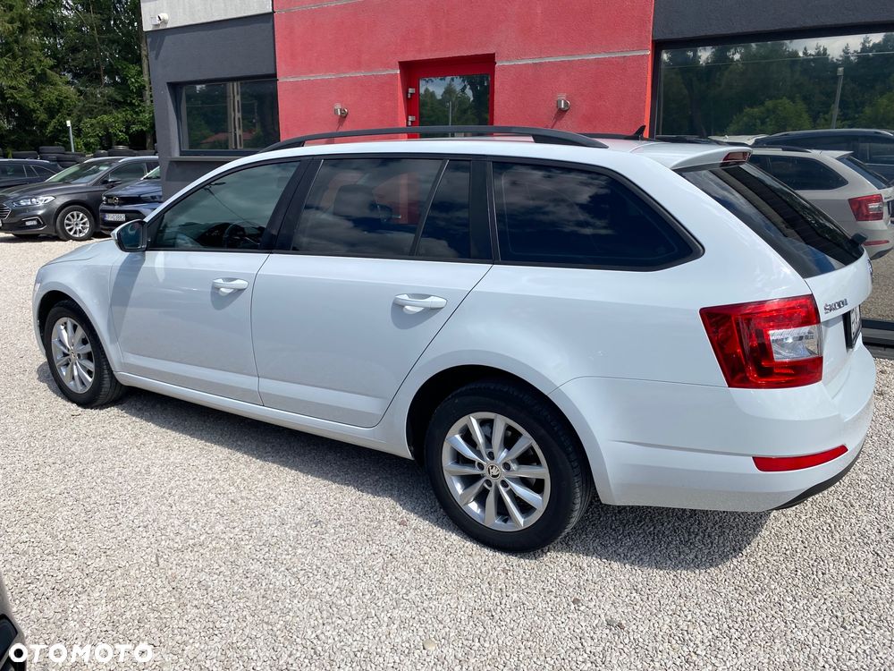 Skoda Octavia 1.6 TDI Ambition - 29
