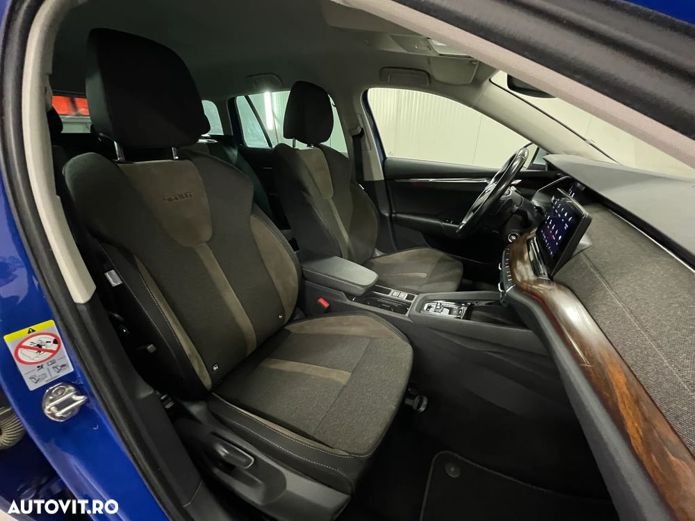 Skoda Octavia 2.0 TDI DSG 4X4 Scout - 11