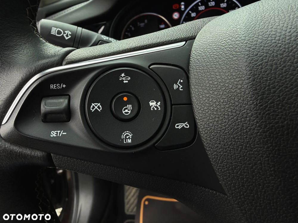 Opel Insignia CT 2.0 T 4x4 Elite S&S - 28