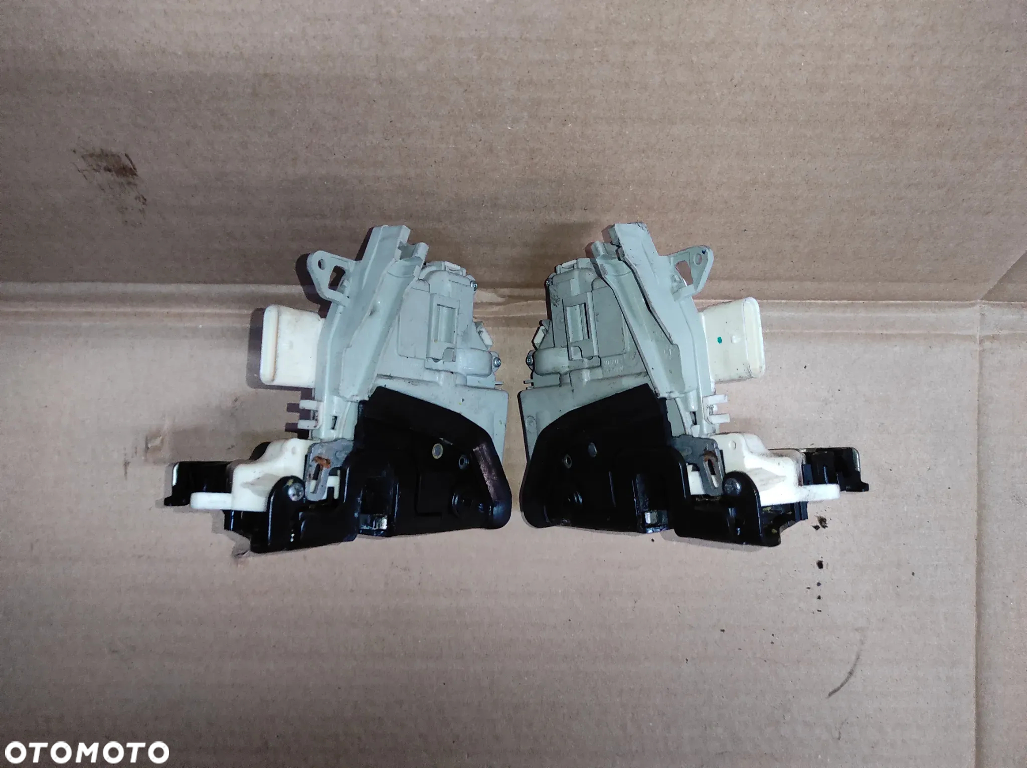 ZAMEK DRZWI PRAWY LEWY TYLNY TYŁ AUDI A4 B8 LIFT 10-15R - 5