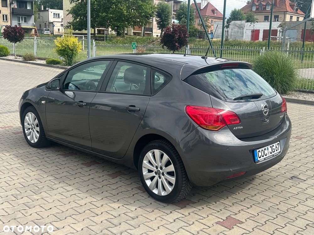 Opel Astra 1.4 ecoFLEX - 2