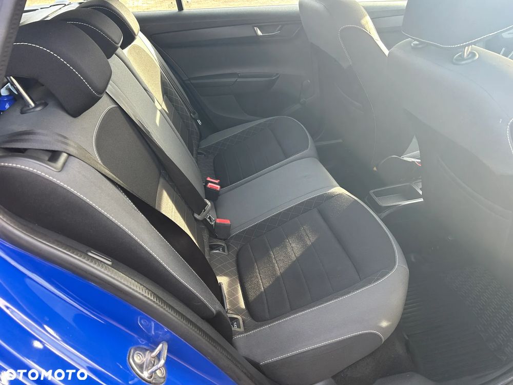 Skoda Fabia 1.0 Ambition - 10