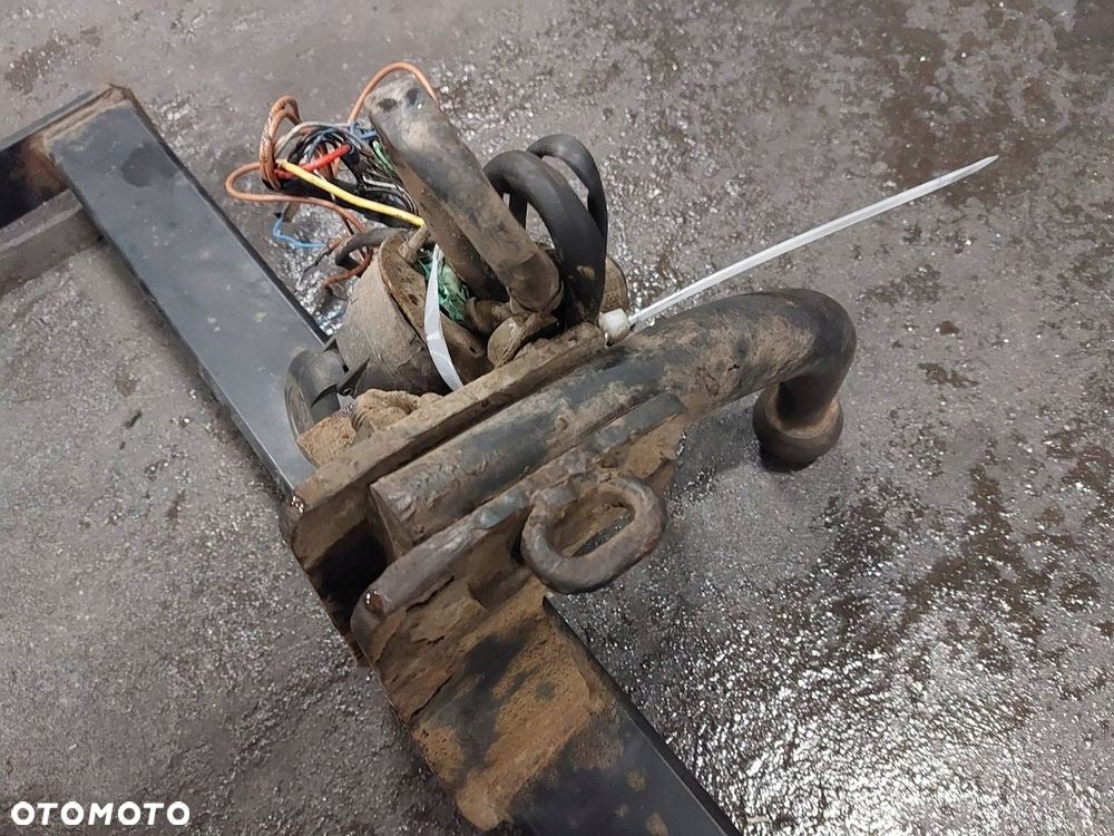 HAK HOLOWNICZY BRAK TABLICZKI VOLKSWAGEN GOLF IV KOMBI - 3