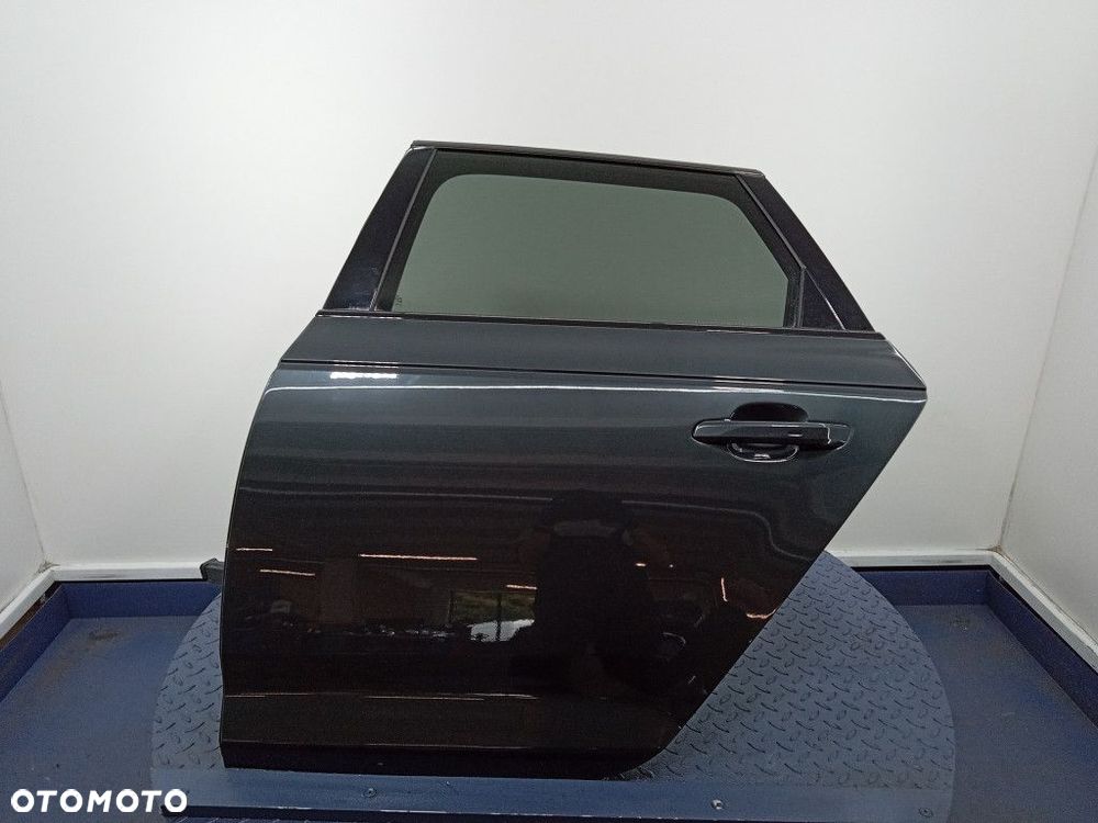 AUDI A4 B9 8W AVANT DRZWI TYŁ LEWE TYLNE LX7L - 1