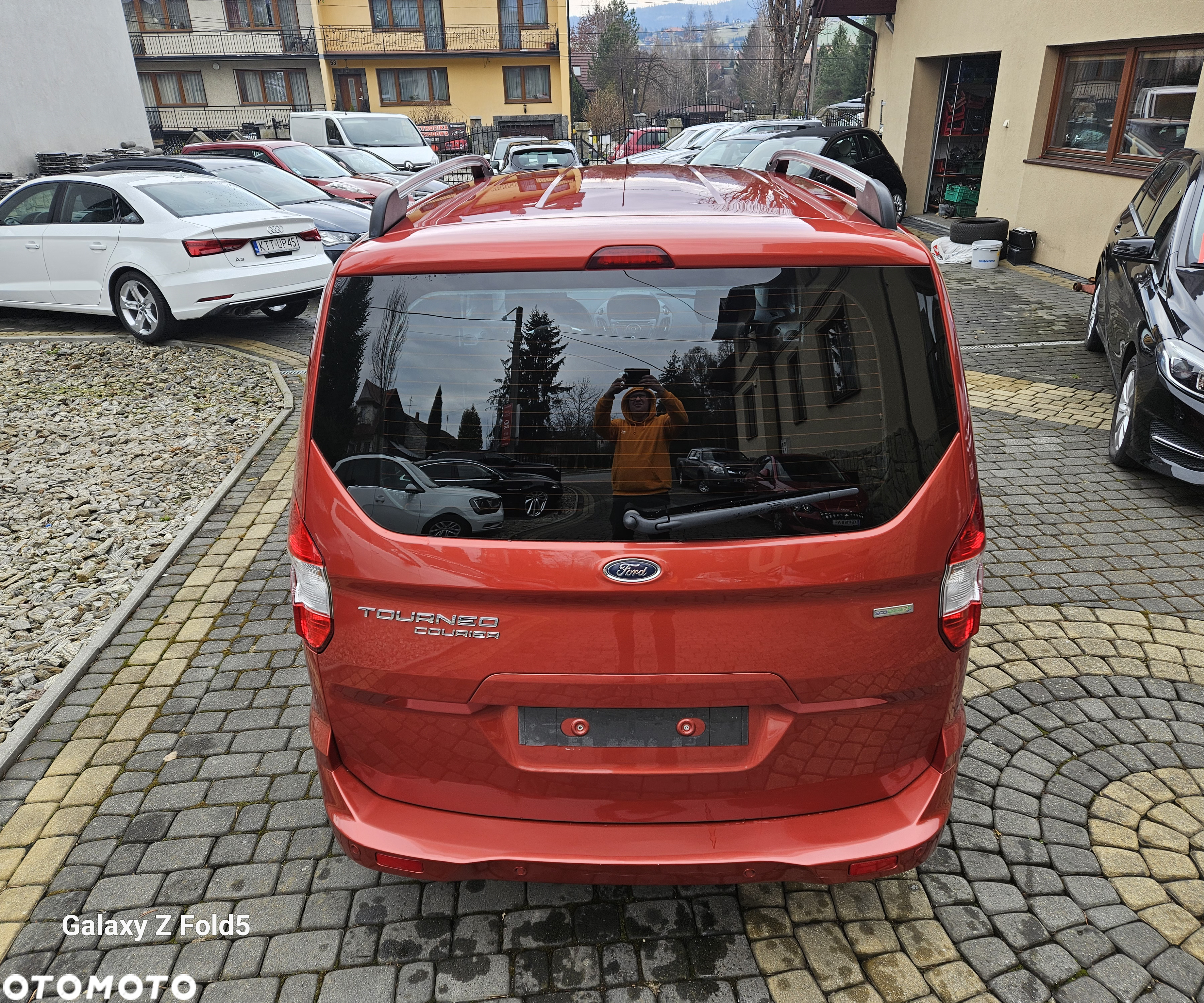 Ford Tourneo Courier 1.0 EcoBoost S&S Ambiente - 9