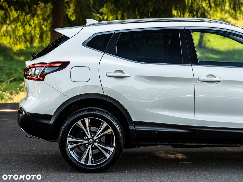 Nissan Qashqai 1.6 DIG-T N-Connecta - 8