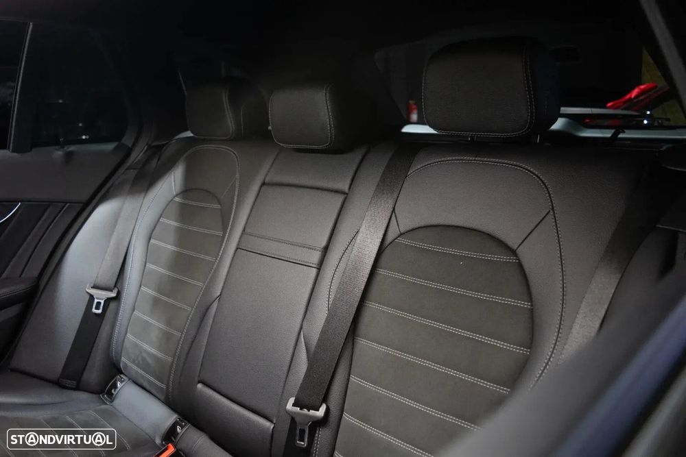 Mercedes-Benz C 300 - 16