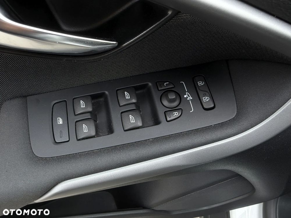 Volvo V40 Cross Country D3 Summum - 22