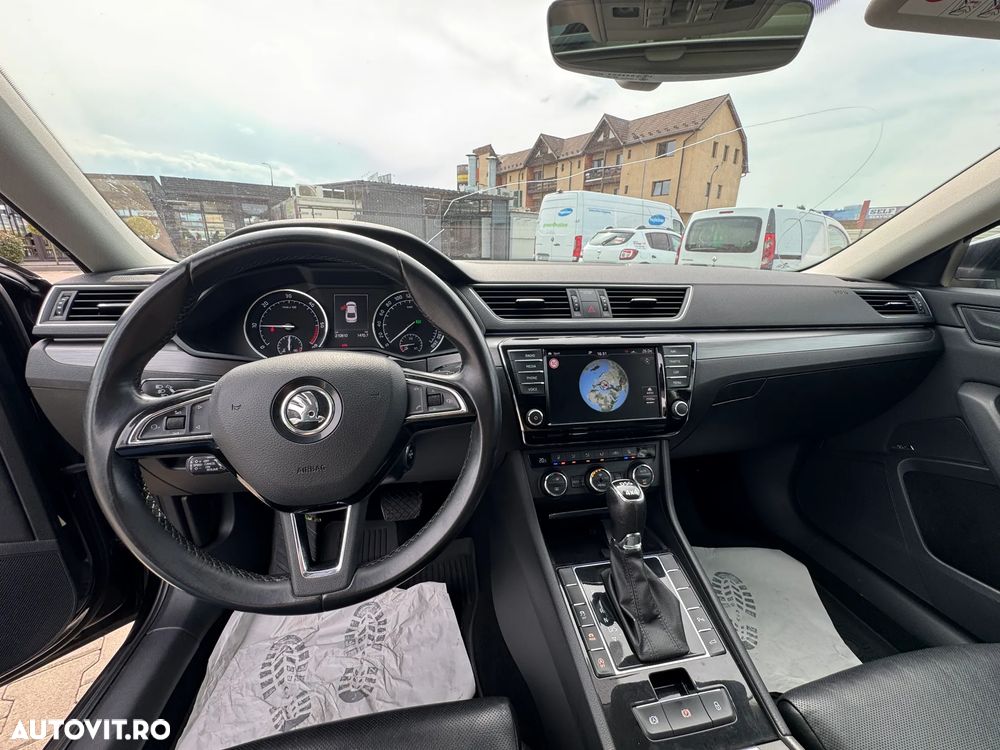 Skoda Superb 2.0 TDI DSG 4X4 Style - 10