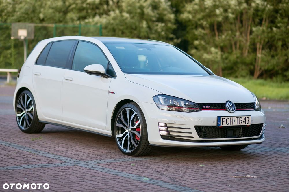 Volkswagen Golf 2.0 TSI BMT GTI Performance - 3