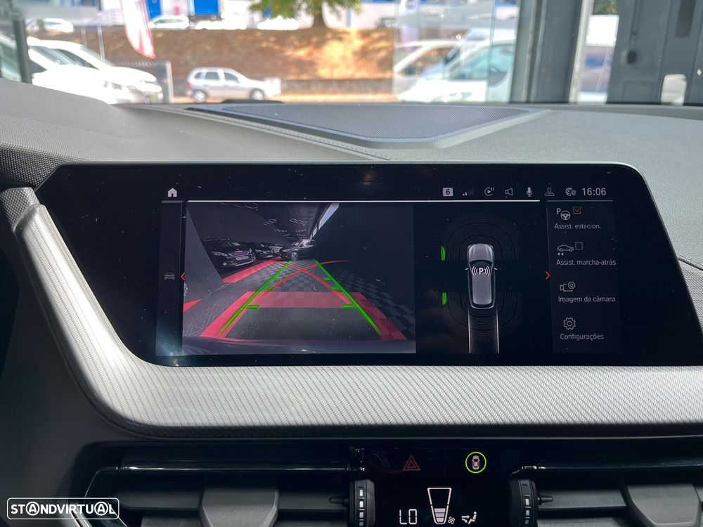 BMW 116 d Pack 50 anos M Auto - 21