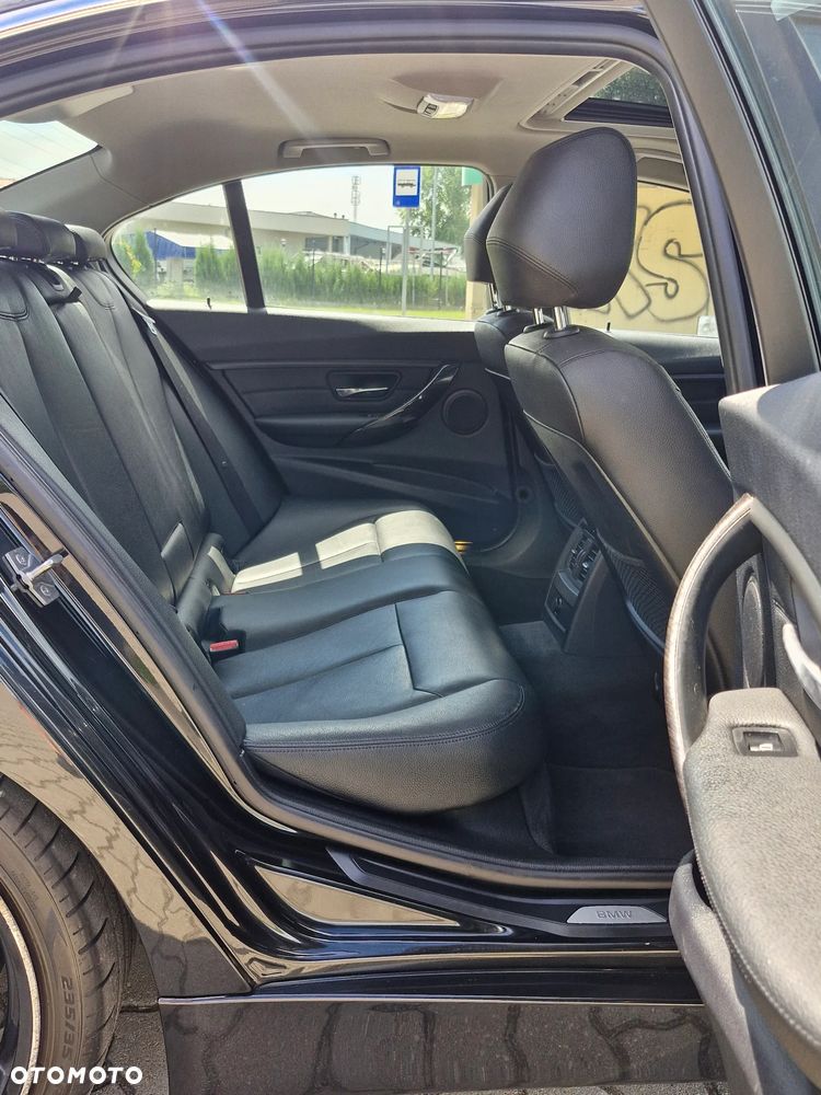 BMW Seria 3 318d Blue Performance Luxury Line - 22