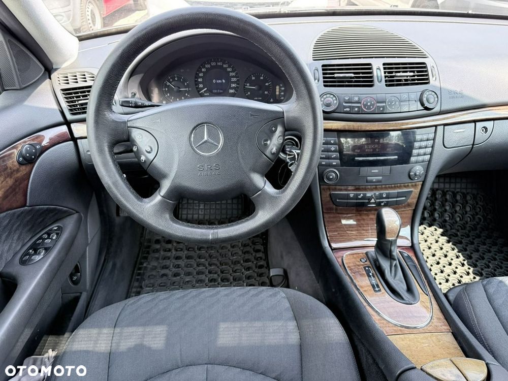 Mercedes-Benz Klasa E 220 CDI Automatik Classic - 11