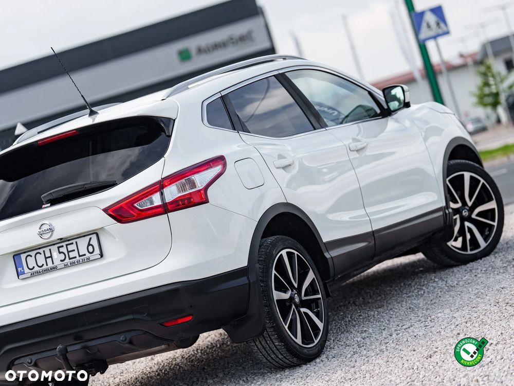 Nissan Qashqai 1.6 dCi Xtronic TEKNA+ - 9