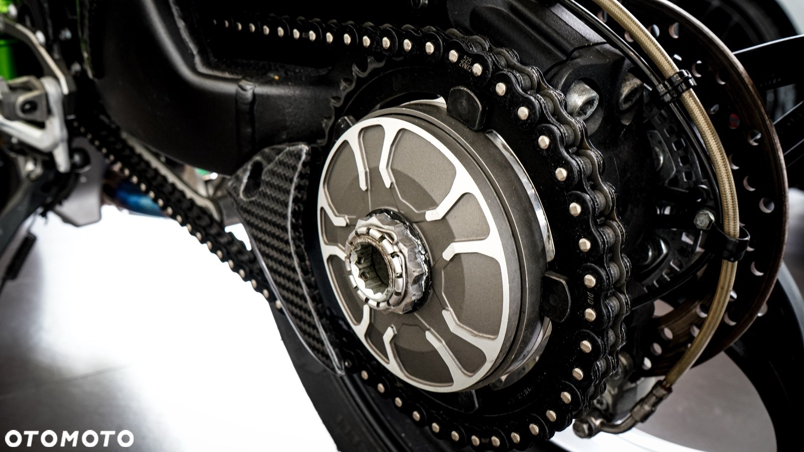 Kawasaki H2 - 9