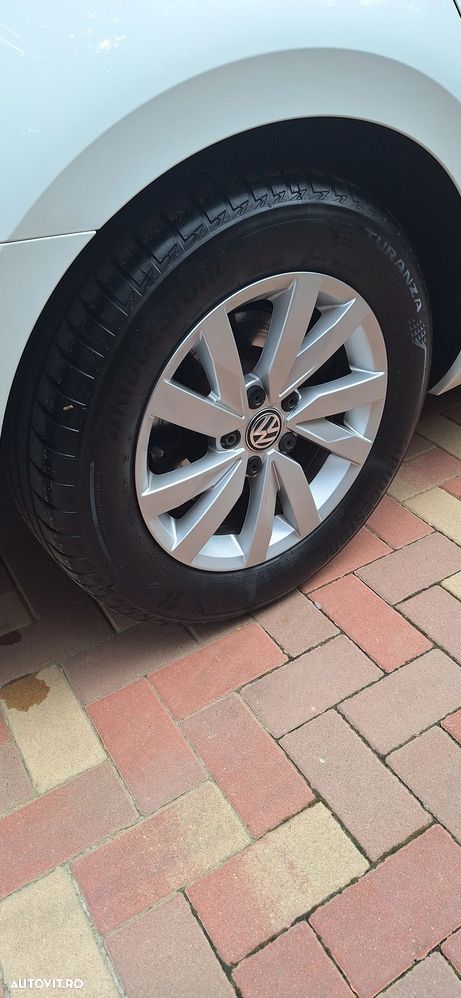 Volkswagen Passat 1.5 TSI ACT DSG Advance - 16