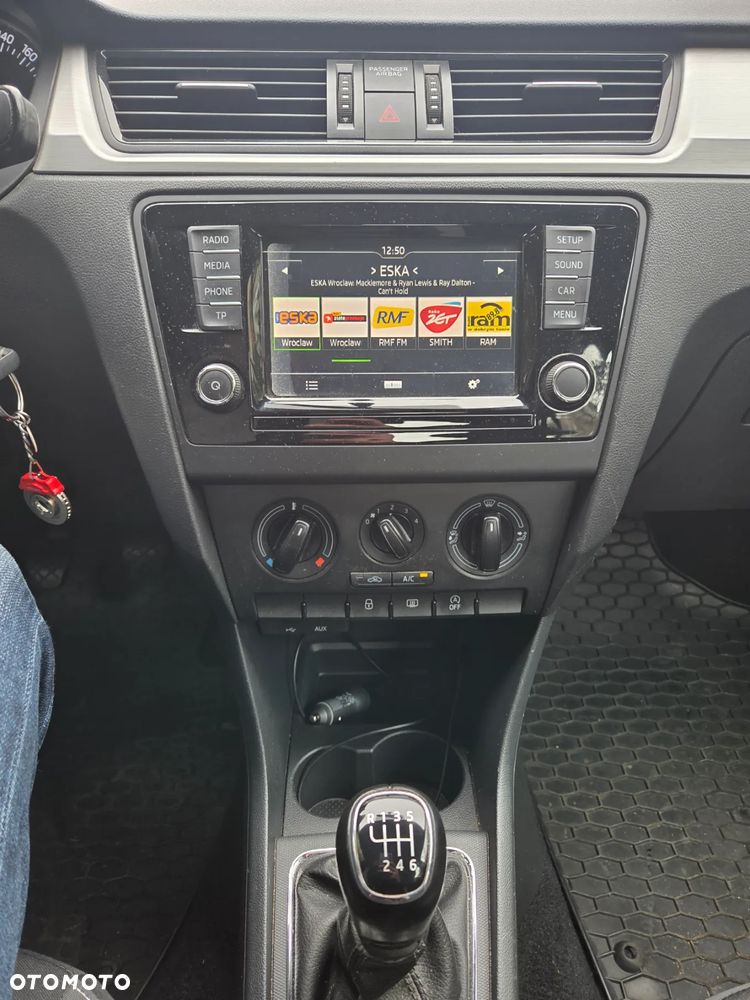 Skoda RAPID Spb 1.2 TSI Style - 9