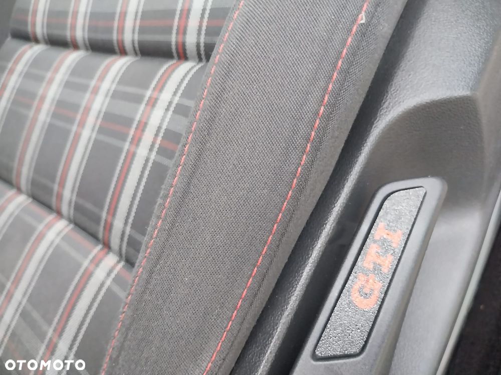 Volkswagen Golf 2.0 TSI GTI - 24