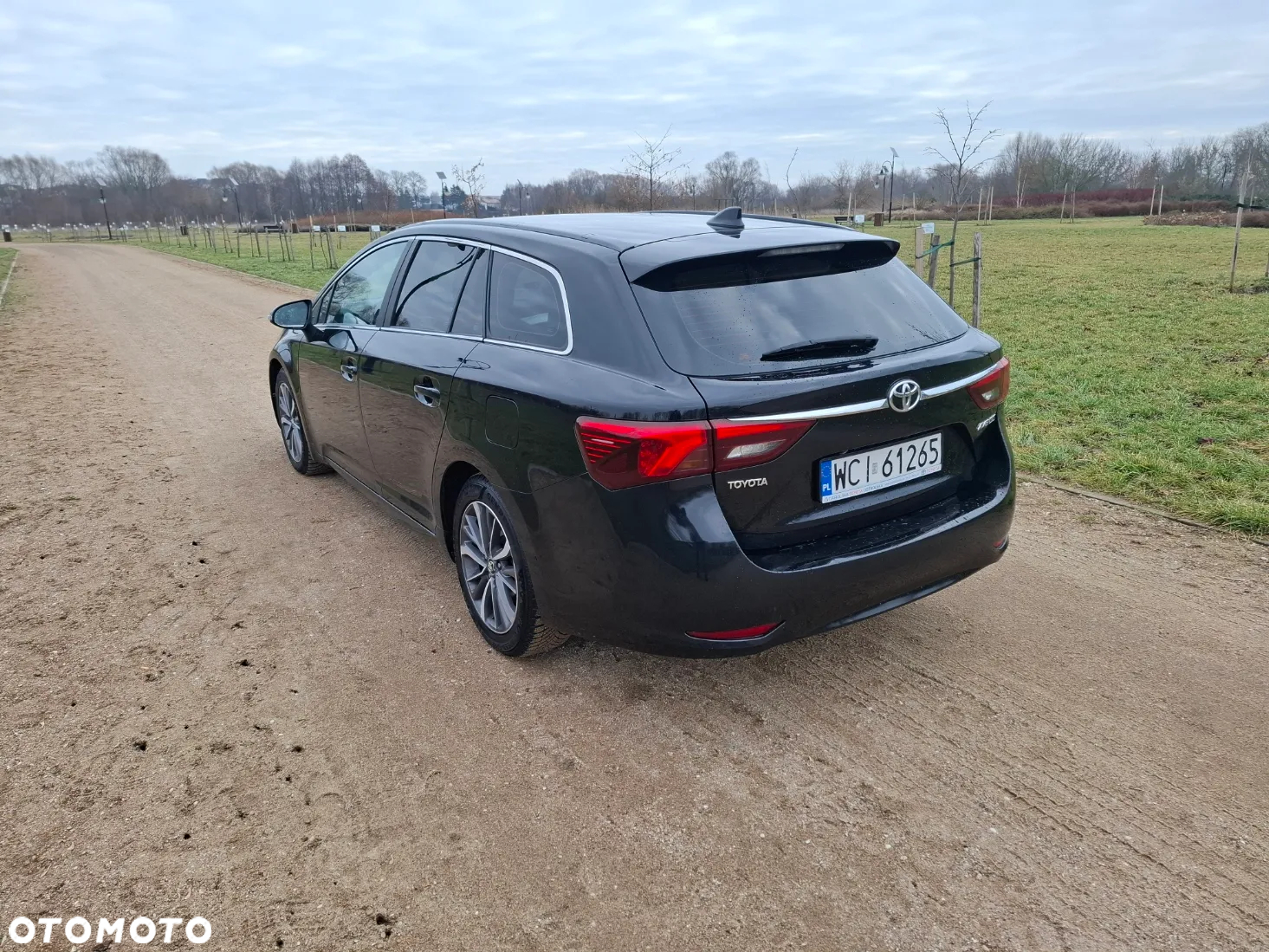 Toyota Avensis 2.0 D-4D Prestige - 6