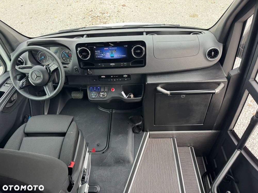 Mercedes-Benz E-Sprinter Mercus - 11