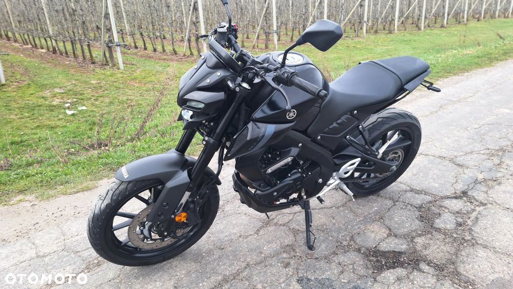 Yamaha MT - 8