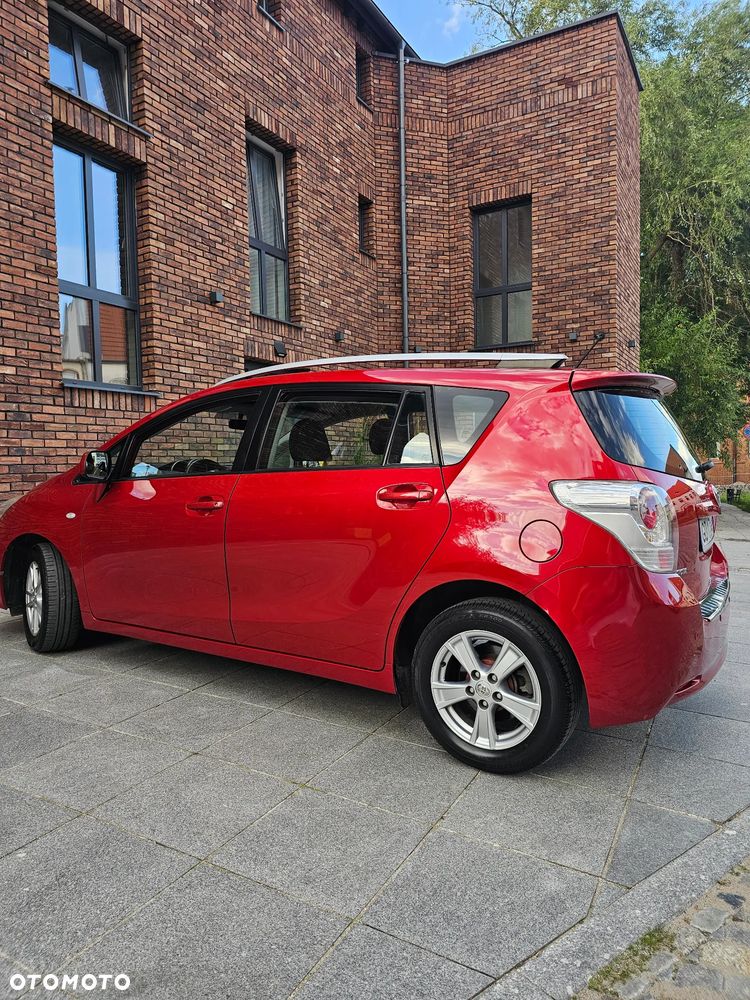 Toyota Verso 2.0 D-4D Executive - 8