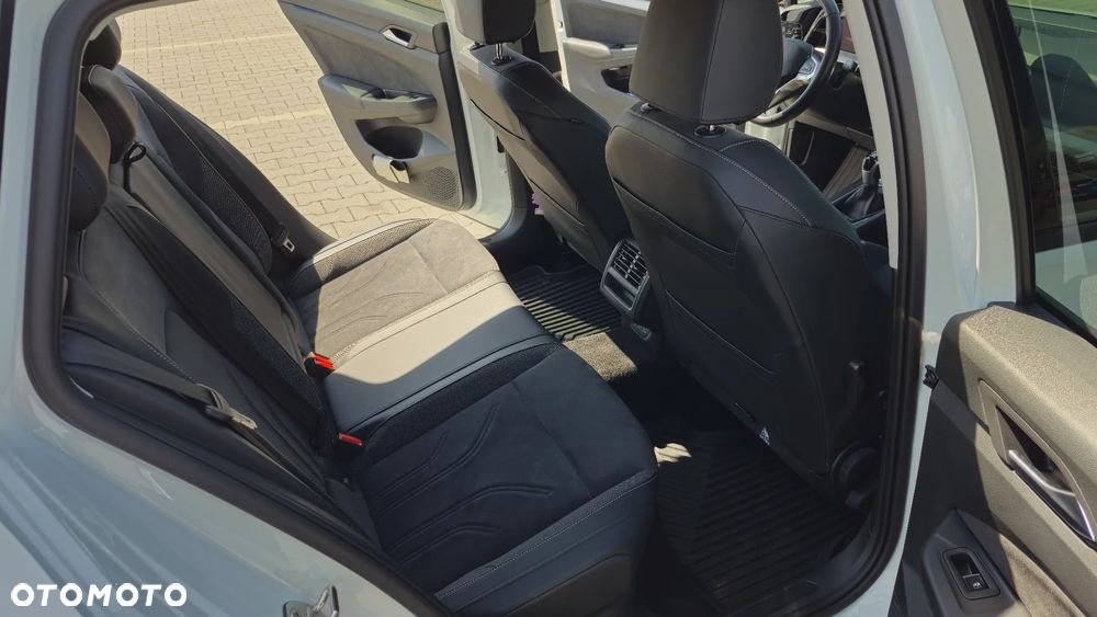 Volkswagen Golf 1.5 TSI Life - 18