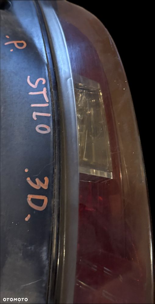 Lampa Tył Tylna Lampa PRAWA FIAT STILO 46823705 - 2