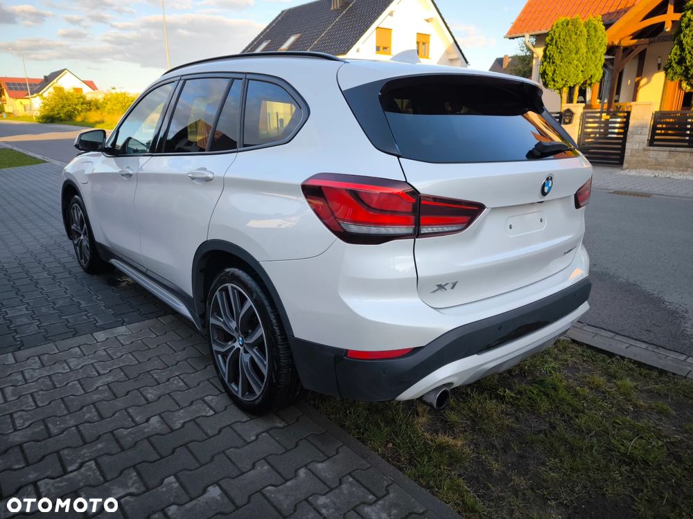 BMW X1 xDrive25e xLine - 2