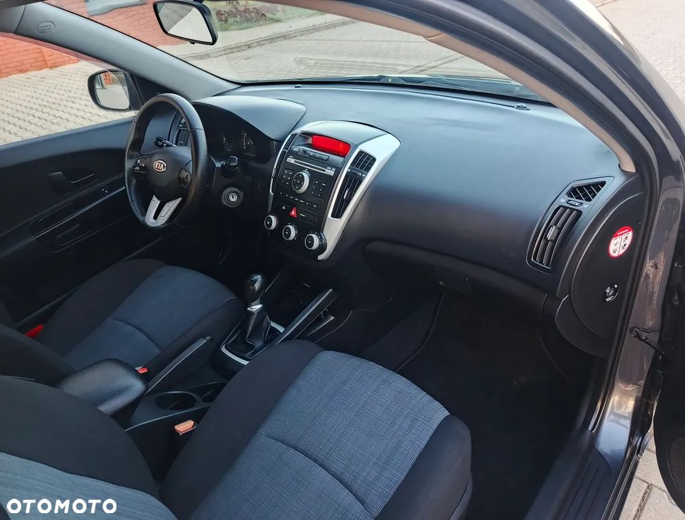 Kia Ceed 1.4 CVVT EX - 21