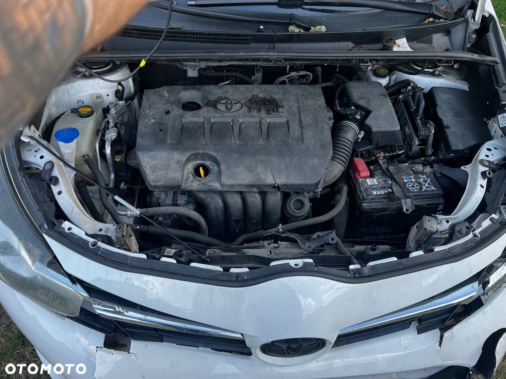 Toyota Verso 1.8 Premium MS - 11