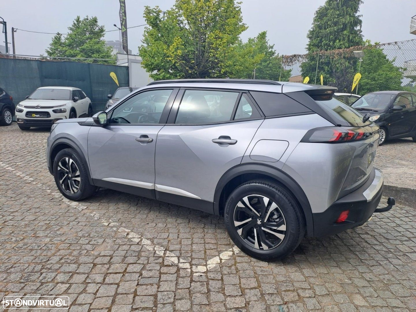 Peugeot 2008 1.2 PureTech Allure - 9