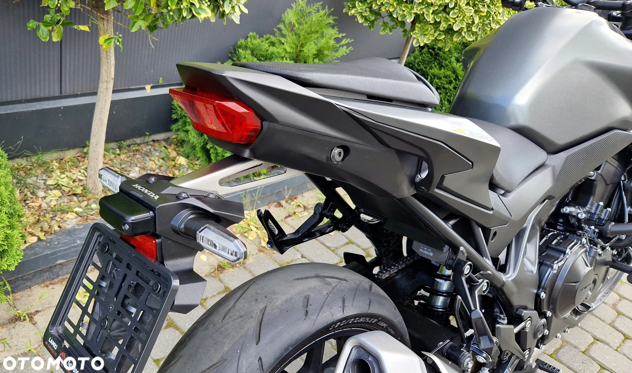 Honda Hornet - 25