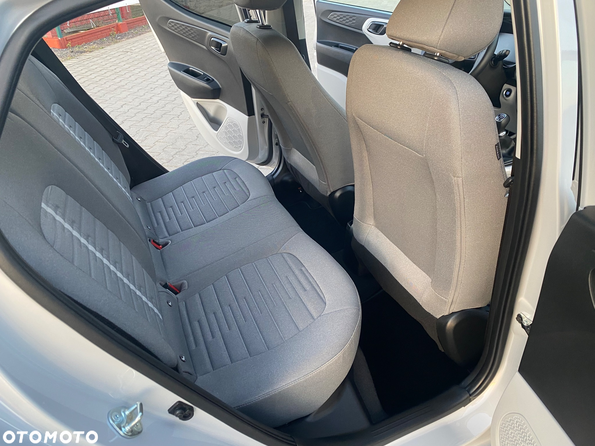 Hyundai i10 1.0 Connect & Go - 7