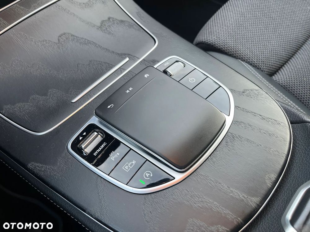 Mercedes-Benz Klasa E 220 d 4-Matic Avantgarde - 15