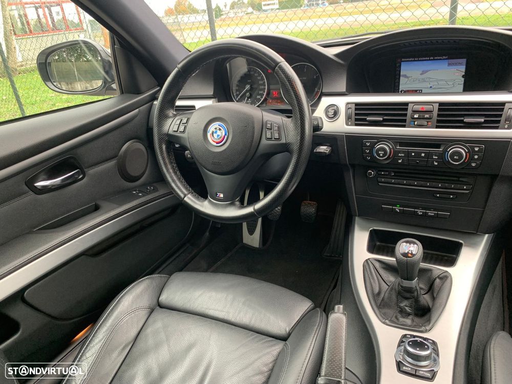 BMW 320 d Coupe Edição M - 33