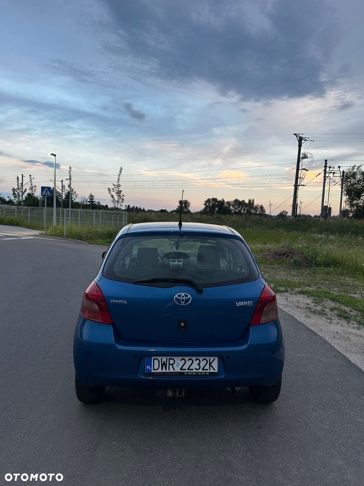 Toyota Yaris 1.0 Luna - 6