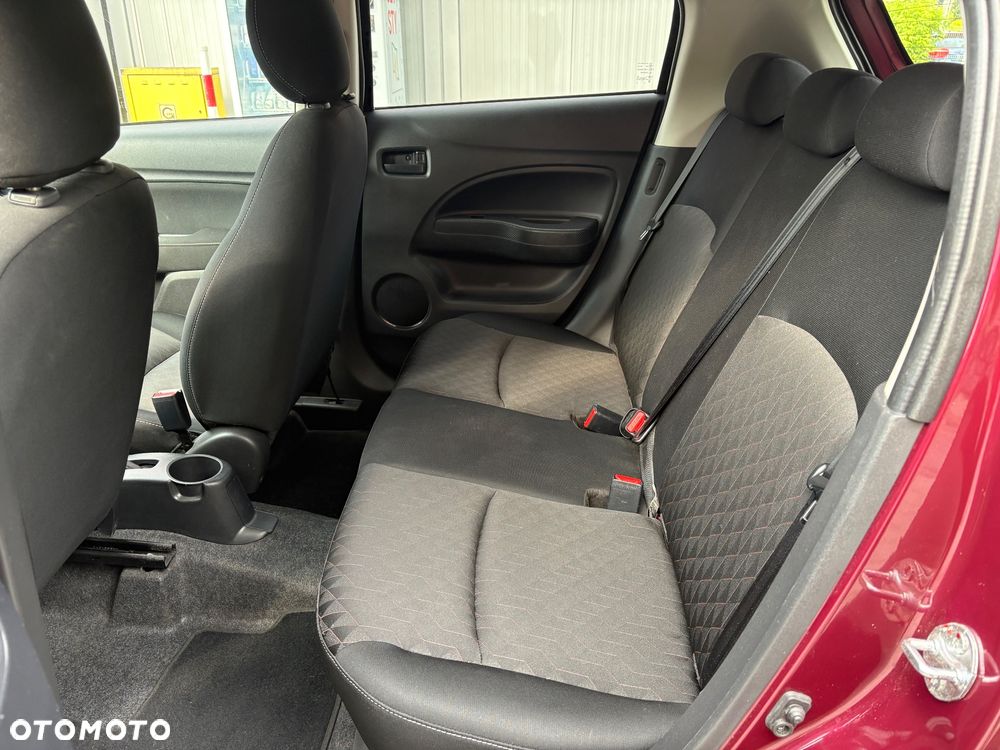 Mitsubishi Space Star 1.2 AS&G Invite - 11