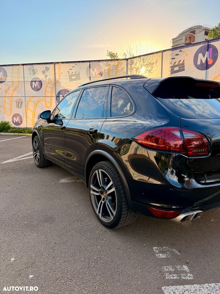 Porsche Cayenne - 10