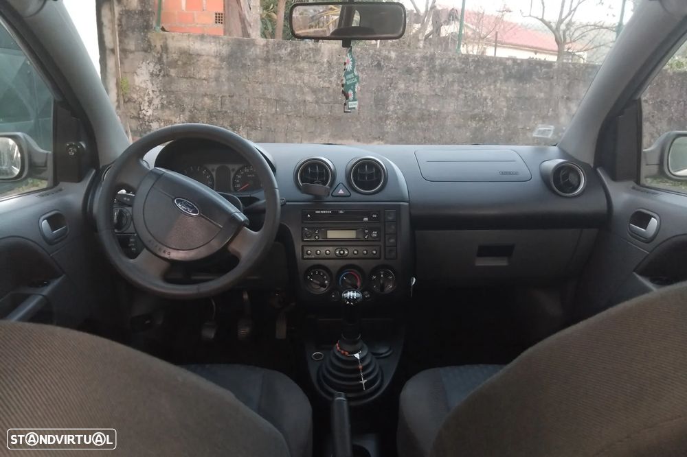 Ford Fiesta 1.25 Trend - 6