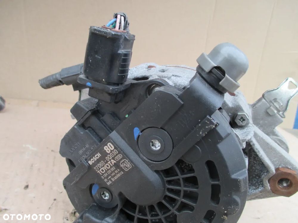 alternator Toyota Yaris II 27060-40020 104210-8160 - 3