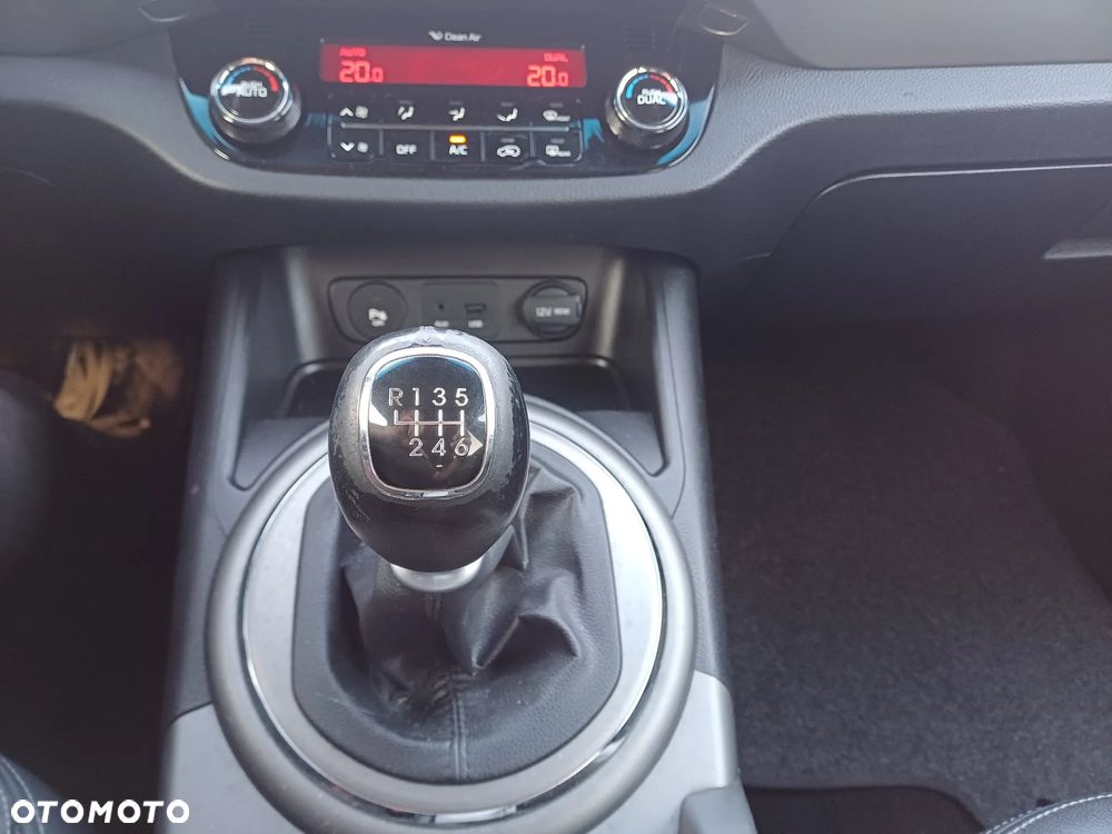 Kia Sportage 2.0 CRDI 4WD Attract - 25