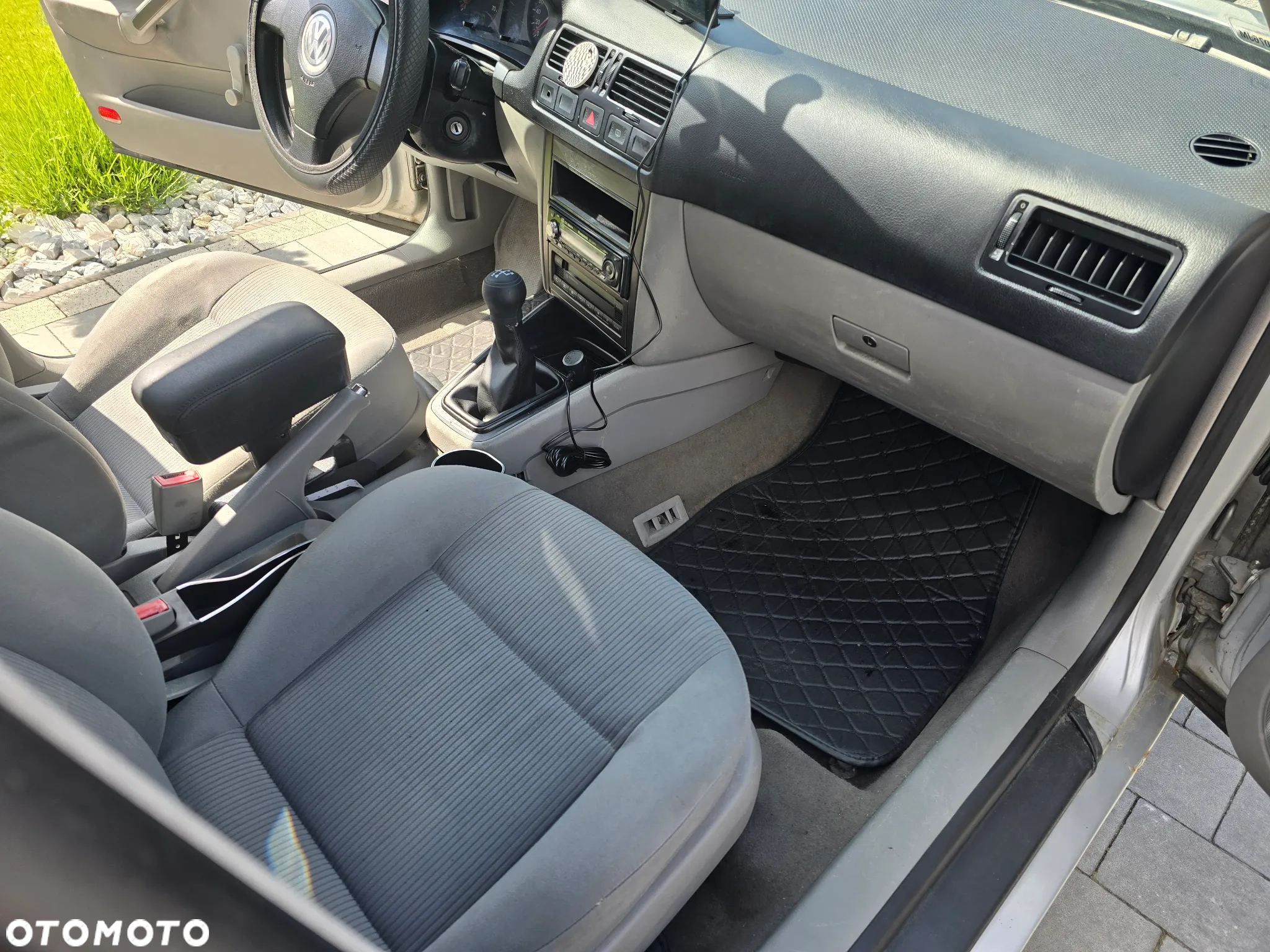 Volkswagen Bora 1.6 Basis - 17