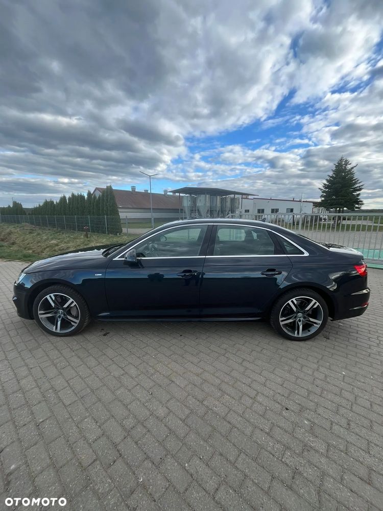Audi A4 Limousine - 11